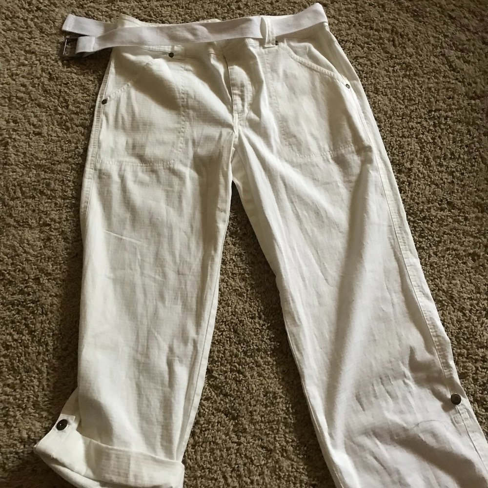 RELATIVITY LADIES CAPRIS - SIZE 10 PETITE - NEW WITH TAGS